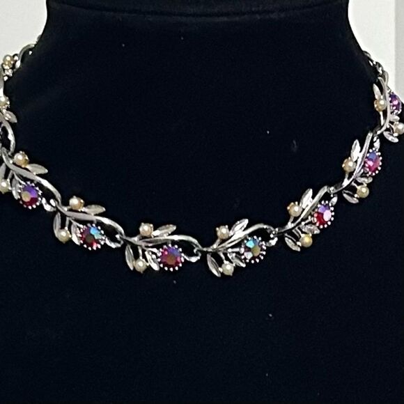 Vtg AB Crystal Choker Necklace Silver-tone Blue Aurora Borealis & Pearl Beads - Picture 8 of 11